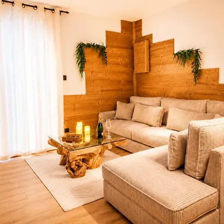 Daire Romantique Avec Sauna Privatif, Balneo Et Piece Secrete- -vosges
